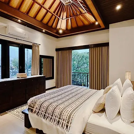 Villa Sriwedari - Seminyak